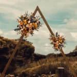 Triangular wooden arch for your ceremony