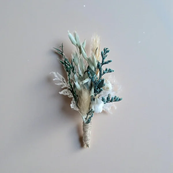 Boutonnière homme mariage en fleurs séchées champêtre et bohème réalisée artisanalement